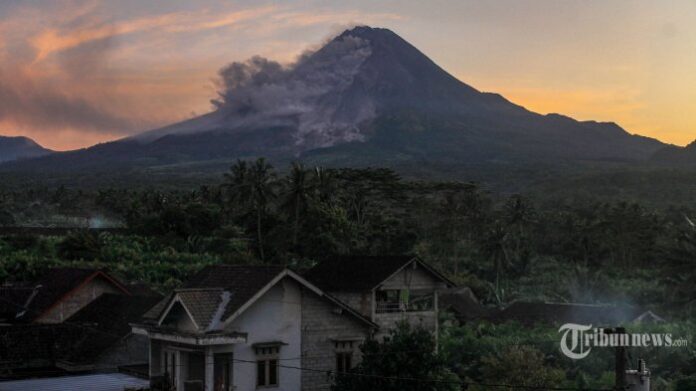 erupsi-gunung-merapi-dalam-beberapa-hari-terakhir_20230313_151239