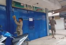 Satpol-PP Gerebek Dan Segel Warung Jual Makanan Di Siang Hari Bulan Ramadhan