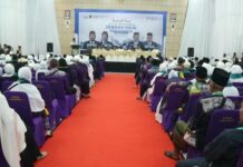 Sambut Kepulangan Jamaah Haji, Kepala BKK Ingatkan Jamaah Selalu Gunakan Masker