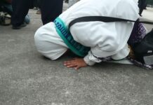Tiba Kembali Di Serambi Mekkah, Jamaah Haji Kloter 2 Sujud Syukur