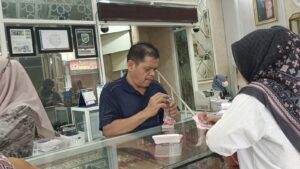Harga Emas
