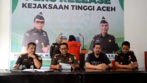 Dosen Ditangkap