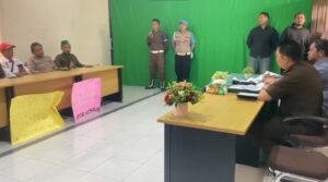 Masyarakat Demo