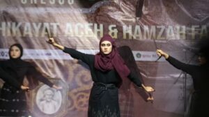 Gelar Khauri Hikayat