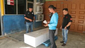 MENINGGAL SAAT